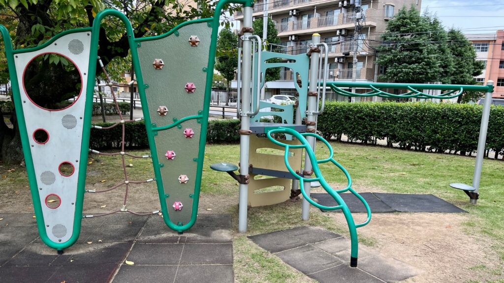 五福公園 写真 遊具