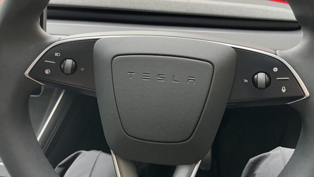 テスラ　モデルY