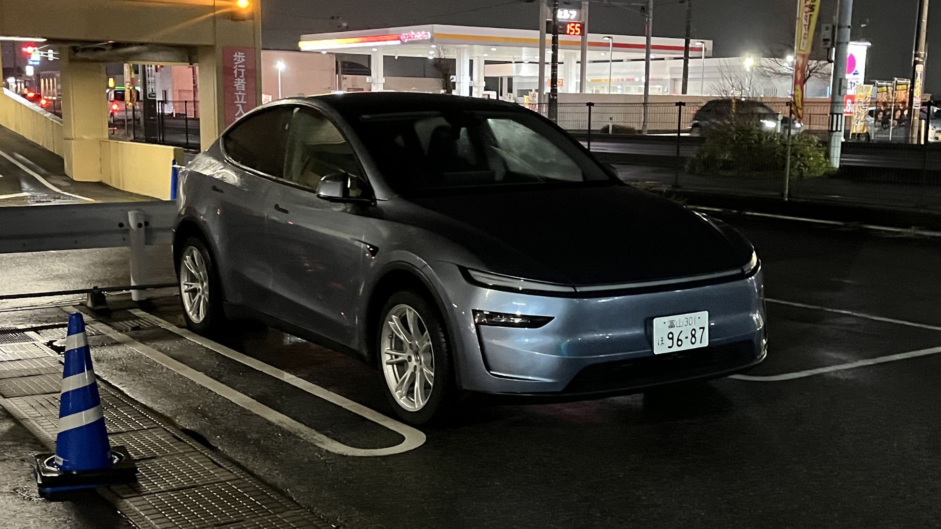 テスラ　モデルY